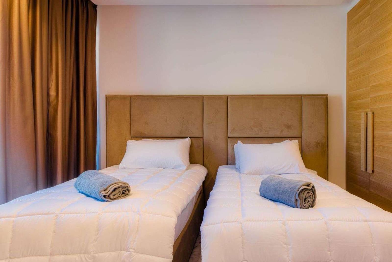 3 Bedrooms Luxe Malabata Hills Appartement Tanger
